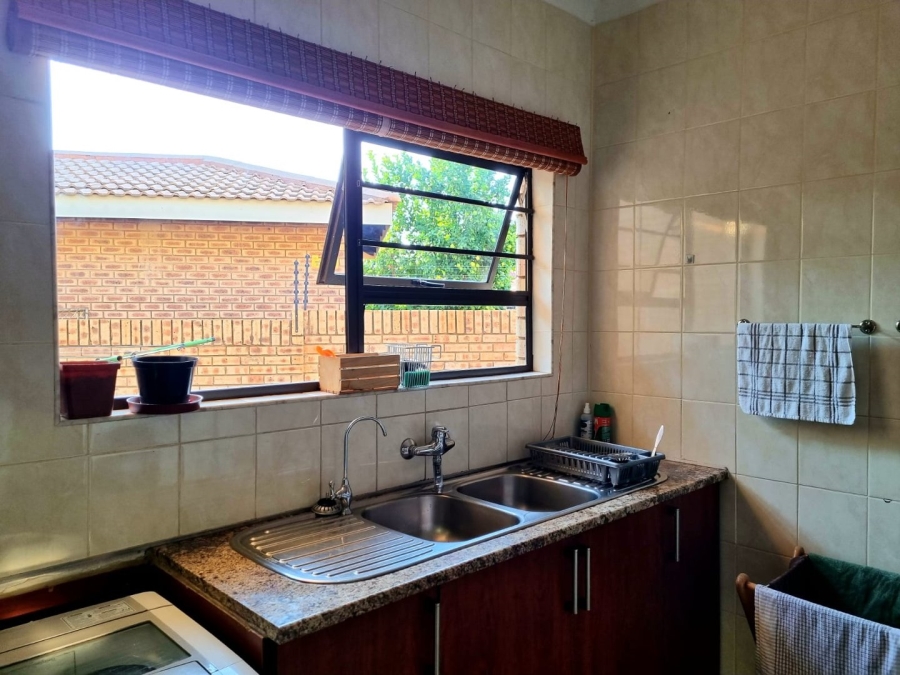 3 Bedroom Property for Sale in Hillcrest Northern Cape